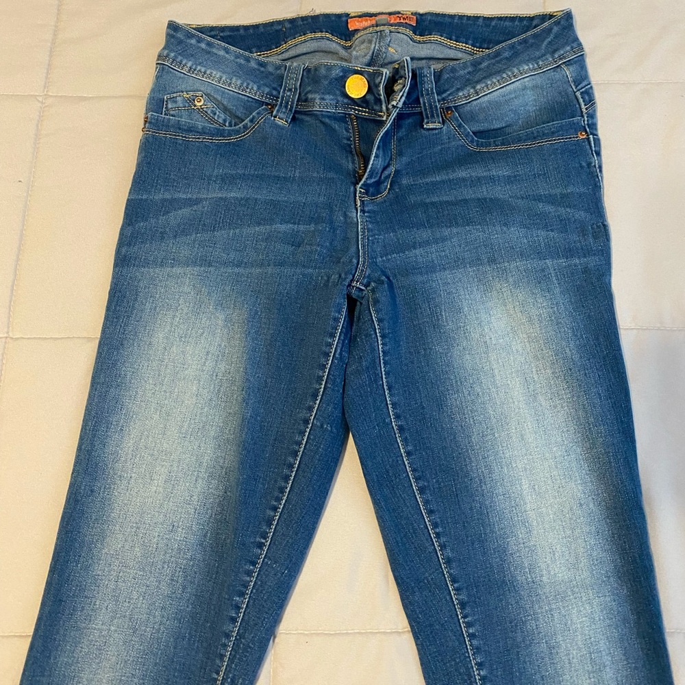 Blue capris pants